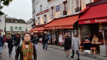 Chantel at Montmarte in Paris