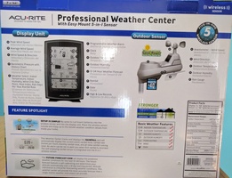 Acurite 5-in-1 Professional Weather Center box