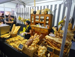 Mannamakers bread stand at the Cheese Festival