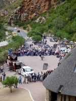 Stunt riders entertaining us at the Meiringspoort stop