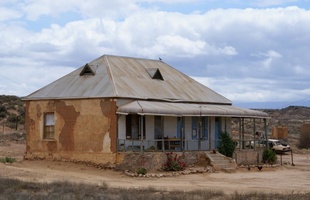 Derelect House in Klein Karoo