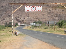 Height restriction at start of Bain's Kloof Pass