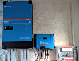 Victron MultiPlus-II 48V 5kVA Pure Sine Wave Inverter with a Victron SmartSolar MPPT 250 60A Charge Controller
