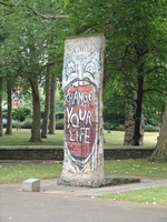 Imperial War Museum, London - "Peace" of Berlin Wall at Entrance