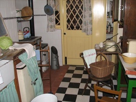 Imperial War Museum, London - Mockup of WWII House Kitchen
