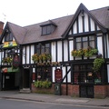 Rose & Crown Pub in Stratford