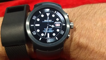 LG Watch Sport - Rolex Submariner face