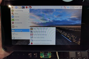 Raspberry Pi 2 inside a LCD touchscreen cover