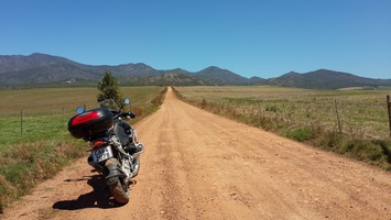Nice stretch of gravel road on my way to Perdekraal