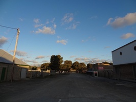Gravel side roads in Sutherland only two blocks to the open veld