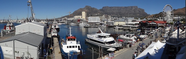 Panorama view at the V&A Waterfront_180