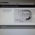 Linux Mint 12 Install - Welcome screen