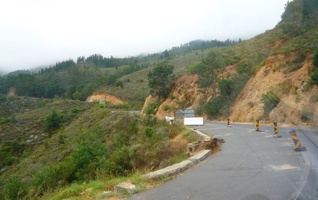 Section of road still damaged on Bains Kloof Pass