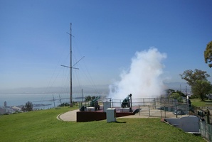 Cape Town's Noon Gun firing at precisely 12:00