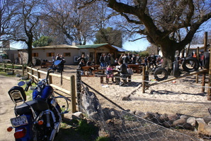 Lunch stop along Slanghoek Road