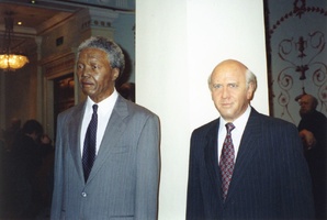 Madame Tassauds - Presidents Mandela and De Klerk