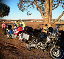 Stop for coffee near Moorreesburg.... temperature 5 degrees and some wind...